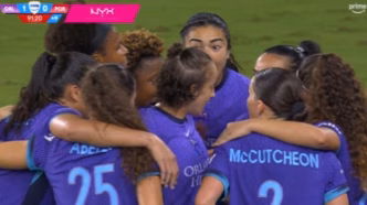 Marta comemora gol olímpico que garantiu a vitória do Orlando Pride na NWSL