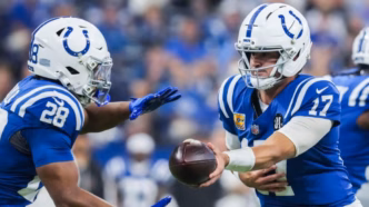 Daniel Jones, quarterback do Indianapolis Colts, em ação.