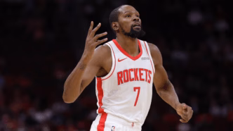 Kevin Durant dos Houston Rockets em ação.