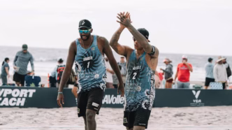 Evandro e Arthur Lanci em ação na etapa Elite 16 de Newport Beach