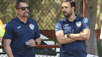 Fábio Matias em momento de concentração durante treino da Portuguesa.