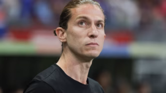 Filipe Luís, técnico do Flamengo, em imagem promocional.