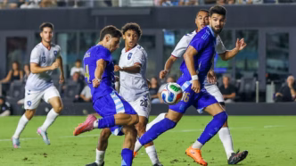 Flaco López em ação durante amistoso da Argentina contra Porto Rico.