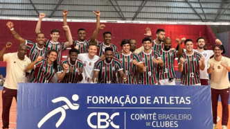 Fluminense comemora classificação para a Superliga B de vôlei masculino