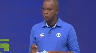 PC Oliveira analisando lance polêmico em partida do Brasileirão.