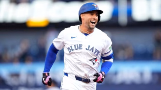 George Springer dos Blue Jays em ação durante a World Series.