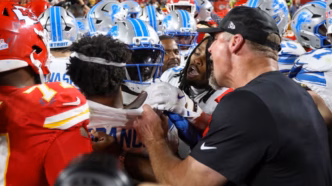 Jogadores do Detroit Lions em campo.