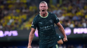 Haaland comemora seu gol na vitória do Manchester City sobre o Villarreal na Champions League