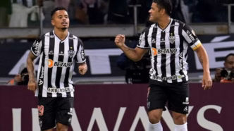 Hulk em ação em partida entre Atlético-MG e Independiente Del Valle pela Copa Libertadores.