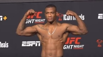 Jailton Malhadinho e Alexander Volkov lado a lado antes da luta no UFC 321