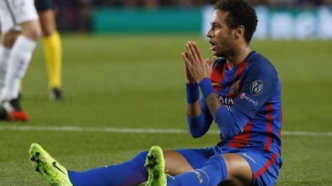 Neymar atuando pelo Barcelona em 2017.