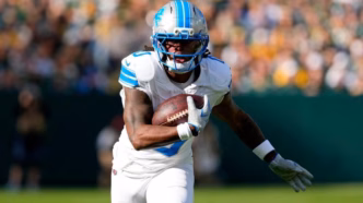 Jahmyr Gibbs, running back do Detroit Lions, em ação.