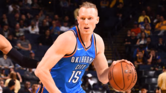 Foto de Kyle Singler, ex-jogador da NBA.