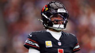 Kyler Murray, quarterback dos Arizona Cardinals, com expressão de frustração.