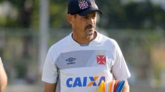Valdir Bigode durante evento do Vasco