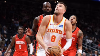Kristaps Porziņģis, astro do Atlanta Hawks, lidando com a síndrome POTS.