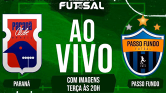 Jogadores de Paraná e Passo Fundo em ação durante partida do Brasileiro de Futsal.