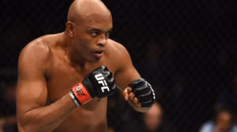 Anderson Silva em ação no boxe, antes de sua revanche contra Chris Weidman.
