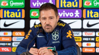 Ramon Menezes em coletiva como técnico da Seleção Brasileira Sub-20.