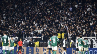 Torcida do Corinthians lotando a Neo Química Arena em jogo contra o Palmeiras pela Copa do Brasil.