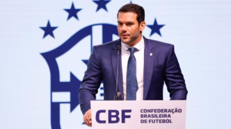 Samir Xaud, presidente da CBF, em evento sobre o novo calendário do futebol brasileiro.