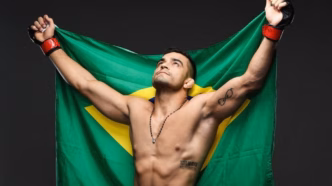André Sergipano em sua luta no UFC 320.