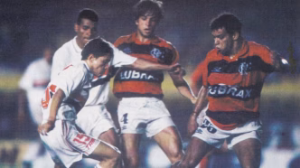 Supercopa Sul-Americana: Campeões da Libertadores se enfrentavam em torneio de elite.