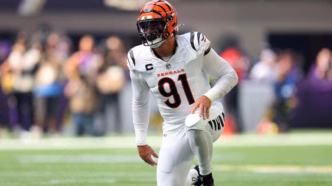 Trey Hendrickson em ação pelo Cincinnati Bengals.