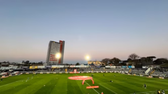Estádio Germano Krüger, em Ponta Grossa, palco da partida entre Operário-PR e Athletic pela Série B.