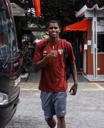 Isac Silva, zagueiro do sub-20 do São Paulo, relacionado para o jogo contra o Fortaleza.