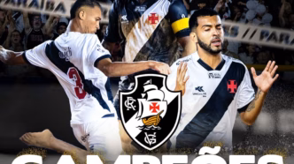 Vasco comemora o título da Copa do Brasil de Beach Soccer 2025 após vencer o Flamengo na final.