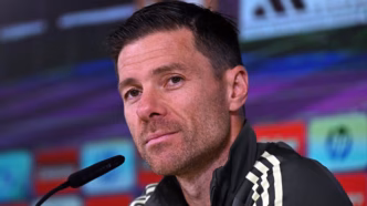 Xabi Alonso, técnico do Real Madrid, em coletiva de imprensa antes do El Clásico contra o Barcelona.